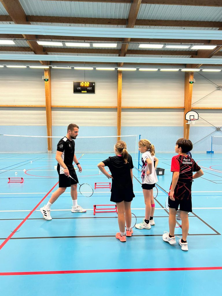 Groupe en exercice avec clément